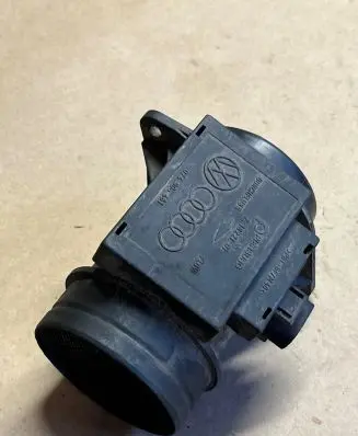 Volkswagen II LT Mass air flow meter 71822101 074906461
