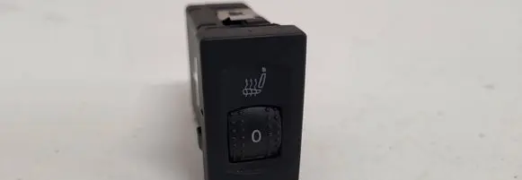 Volkswagen PASSAT B5 Seat heating switch 3B0963564C