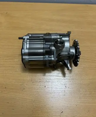 Mercedes-Benz GLA H247 Oil pump A65401801900