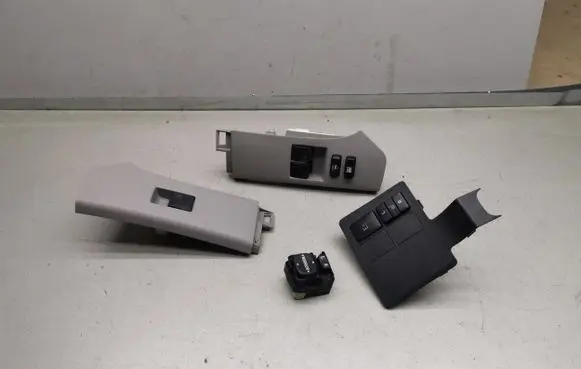 Toyota Yaris Electric window control switch 742320D110 742310D090 589170D060