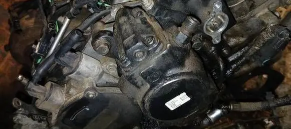 Opel Antara Fuel injection high pressure pump 28318240 25187376