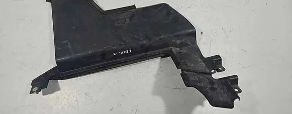 Nissan Leaf I (ZE0) Radiator trim 628223NA0A