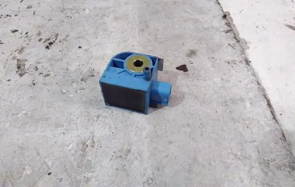 KIA Sorento Airbag deployment crash/impact sensor 959203E100BL 5WK43228 07050205