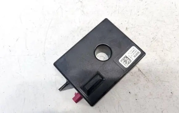 BMW 3 F30 F35 F31 Antenna control unit 932573502 9325735-02