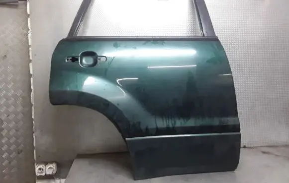 Suzuki Grand Vitara II Rear door