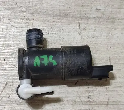 Renault Kangoo III Windscreen/windshield washer pump 2107R