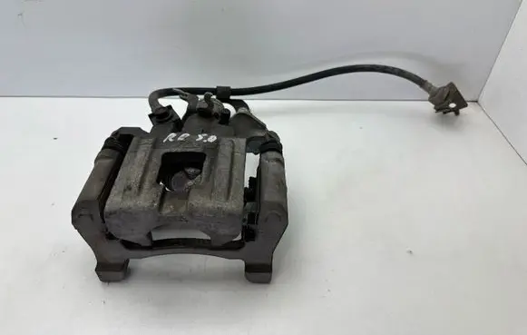 Ford Mustang VI Front brake caliper GB2HE