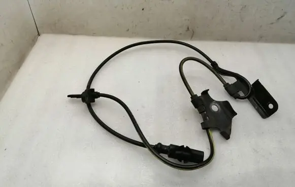 Toyota Auris 150 ABS brake wheel speed sensor 8954202060