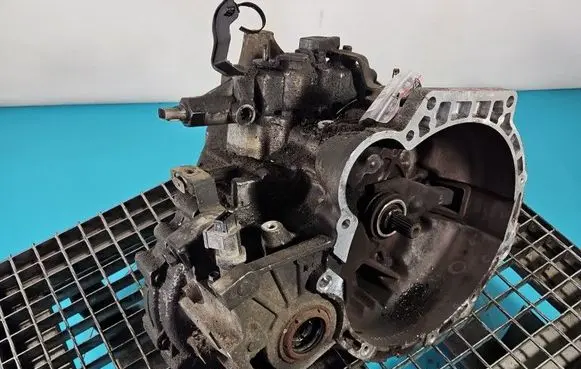 KIA Rio Manual 5 speed gearbox R61873 IMPRK1570878
