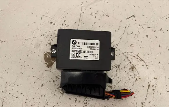 BMW X3 F25 Hand brake control module 32620276 0122000607