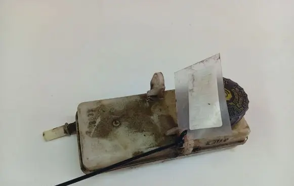 Peugeot 307 Brake fluid reservoir 0204224574