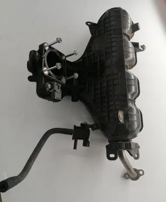 Toyota Auris E180 Intake manifold 1105869S01