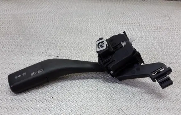 Volkswagen Touran I Indicator stalk 1K0953513