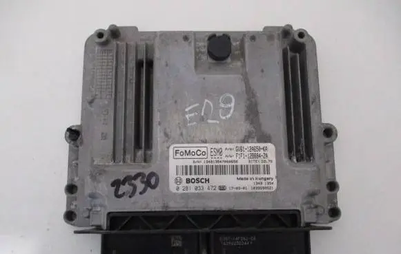 Ford Kuga II Engine control unit/module F1F112B684ZA