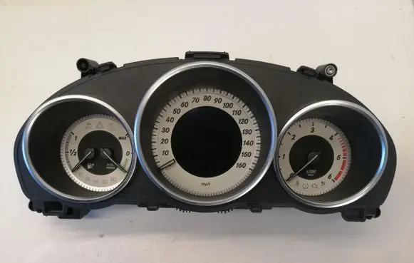 Mercedes-Benz E W212 Speedometer (instrument cluster) A2129001625