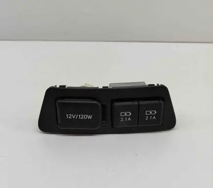 Lexus ES 250 - 300 - 330 USB socket connector 5892433070 8553276010