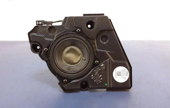 Audi A8 S8 D4 4H Subwoofer speaker 4H0035305