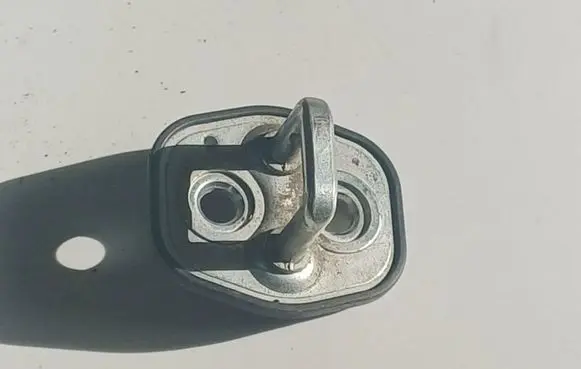 Citroen C4 I Rear door lock loop/hook striker 