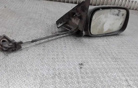 Volkswagen PASSAT B4 Manual wing mirror E10017273