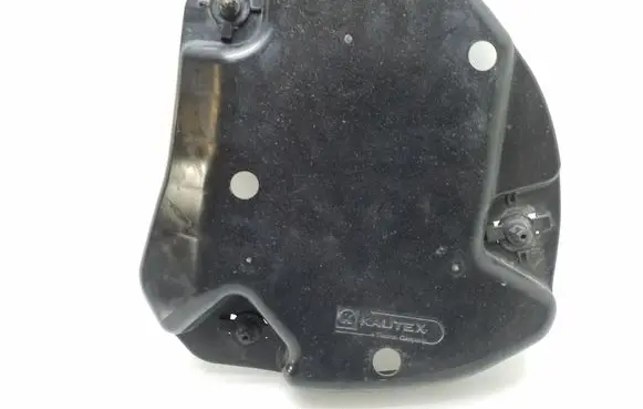 Volkswagen Touran III Other engine bay part 5QA131331B