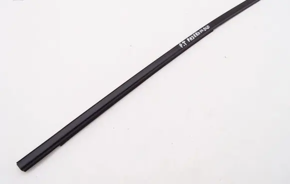 Mitsubishi Pajero Door glass trim 