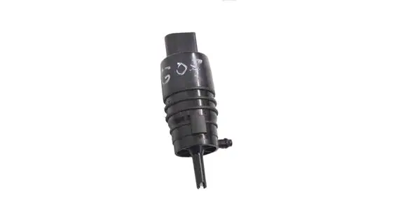 BMW X5 G05 Headlight washer pump 7310147