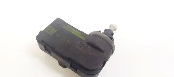 Headlight level adjustment motor