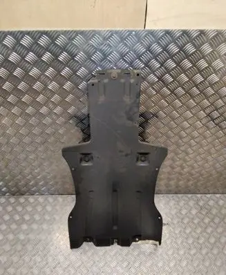 Audi Q7 4L Engine splash shield/under tray 7L0825231A
