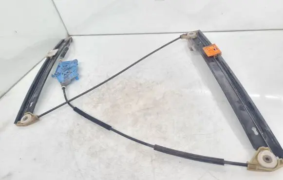 Audi A4 S4 B6 8E 8H Front window lifting mechanism without motor 104932107