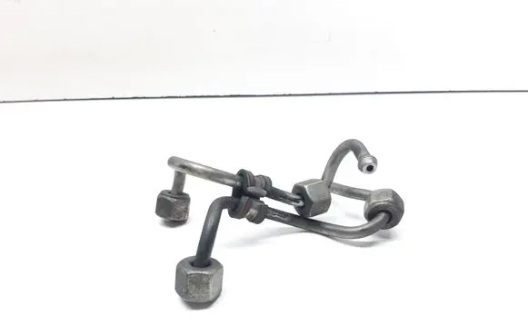 BMW X3 E83 Fuel injector supply line/pipe 