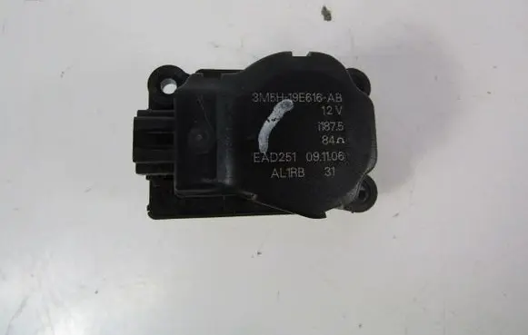 Ford Focus C-MAX Air flap motor/actuator 3M5H19E616AB
