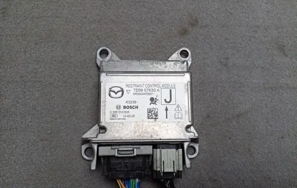 Mazda CX-9 Airbag control unit/module TE6957K30A