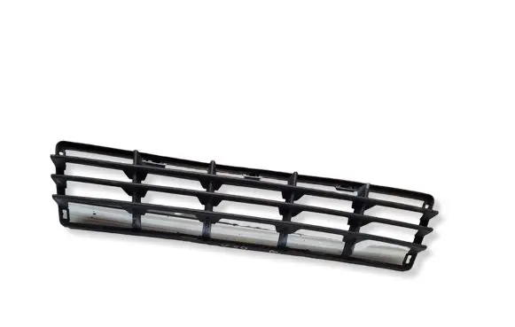 Volvo V50 Front bumper lower grill 