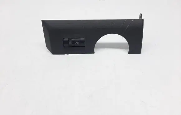 Dashboard lower bottom trim panel