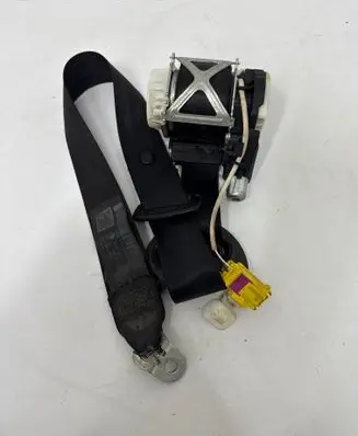 Volkswagen PASSAT B6 Front seatbelt 3C1857705F 33046823