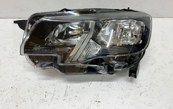 Peugeot Rifter Headlight/headlamp 9816826980