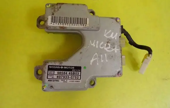 Nissan Micra Airbag control unit/module 9858445B03