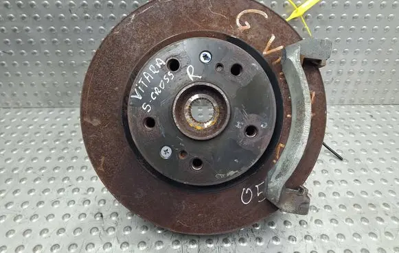 Suzuki Vitara (LY) Front wheel hub spindle knuckle S25165522 61M0