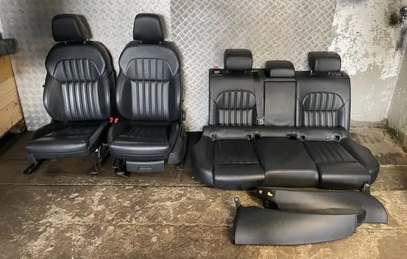Skoda Superb B8 (3V) Seat set 3V9867024B 3V9867023B 3V286713A