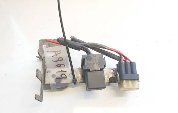Seat Altea Fuse box set 3334485008