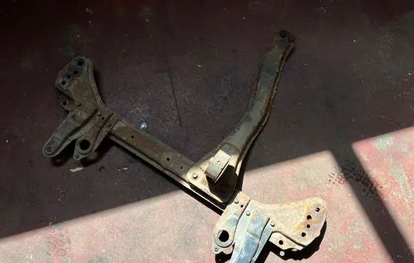 Suzuki SX4 Front subframe