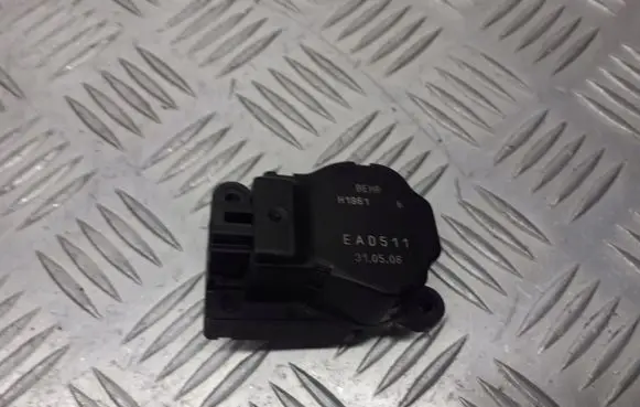 Peugeot 307 A/C air flow flap actuator/motor EAD511