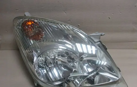 Toyota Corolla Verso E121 Headlight/headlamp