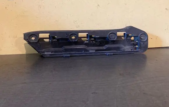 Volkswagen Caddy Front bumper mounting bracket 1T0807935