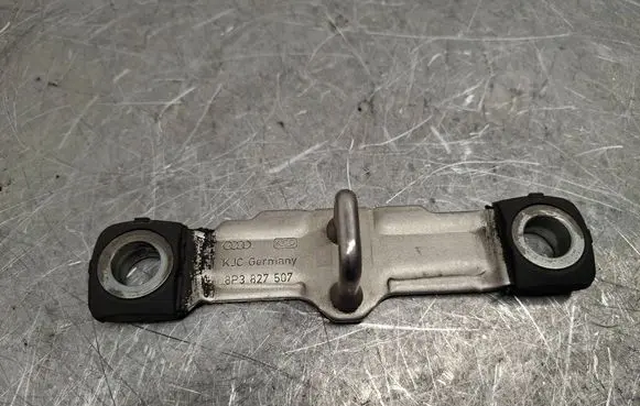 Audi A3 S3 8P Loading door lock loop/hook striker 8P3827507
