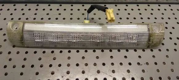 Toyota RAV 4 (XA30) Third/center stoplight