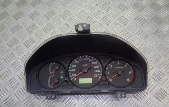 Mazda 323 Tachometer BL2K