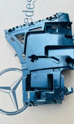BMW X3 G01 Bumper support mounting bracket corner 7400667