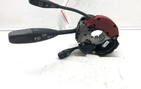 Wiper turn signal indicator stalk/switch