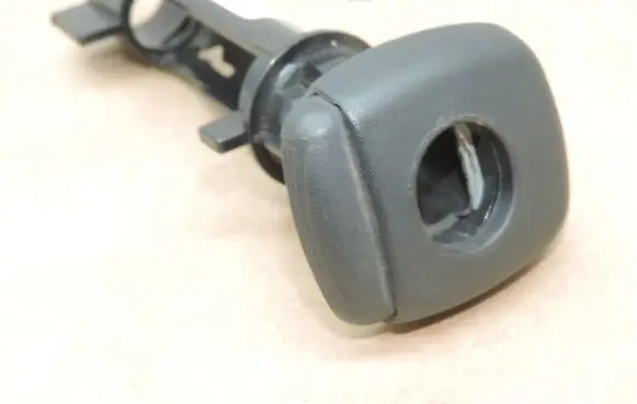 Toyota Avensis T270 Front seat headrest